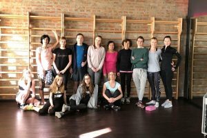 Regeneracja przed świętami – czyli praca w siadach i skłonach